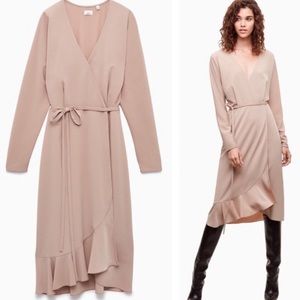 Wilfred small wrap Josie aritzia